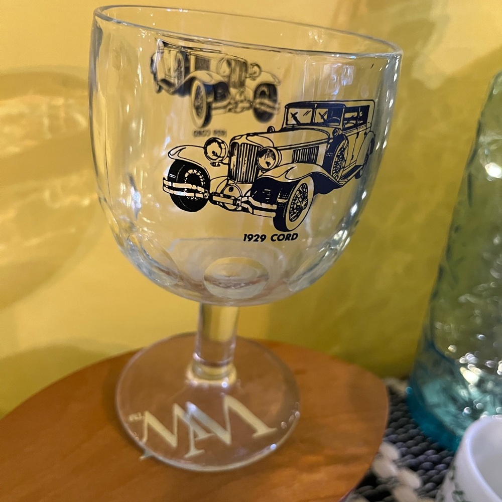 Set of 4 FORD Vintage Car Design Glass Goblets - Set of 4 - Picture 4 of 10